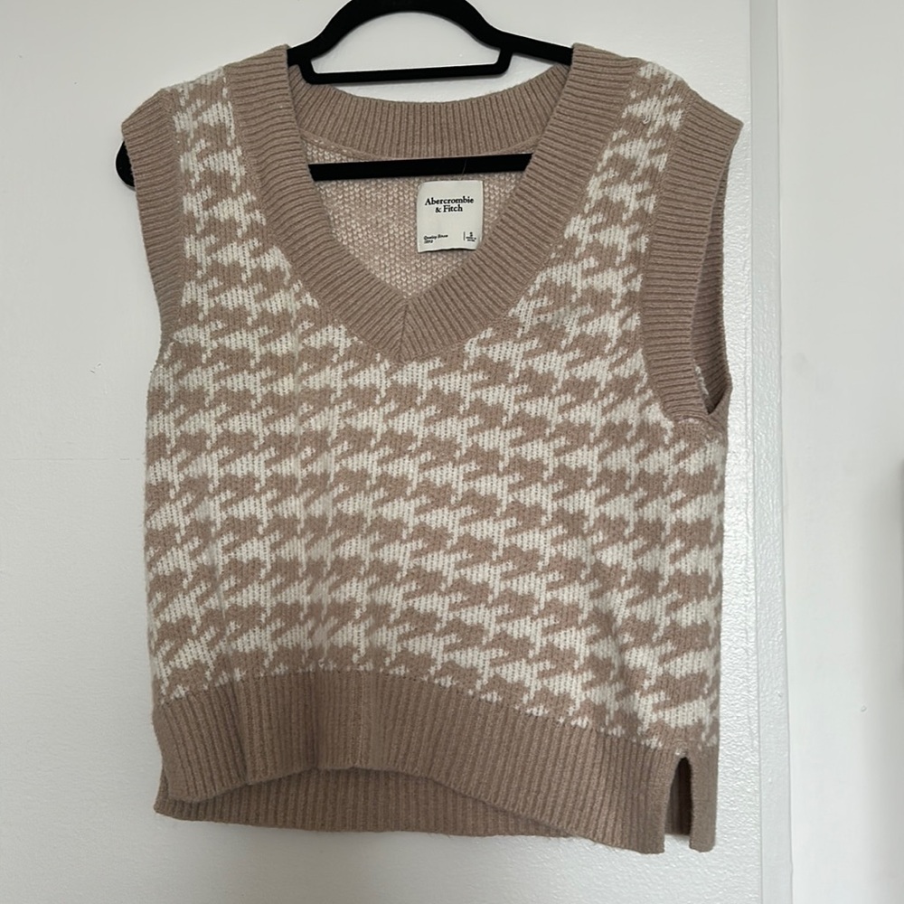 Sweater Vest